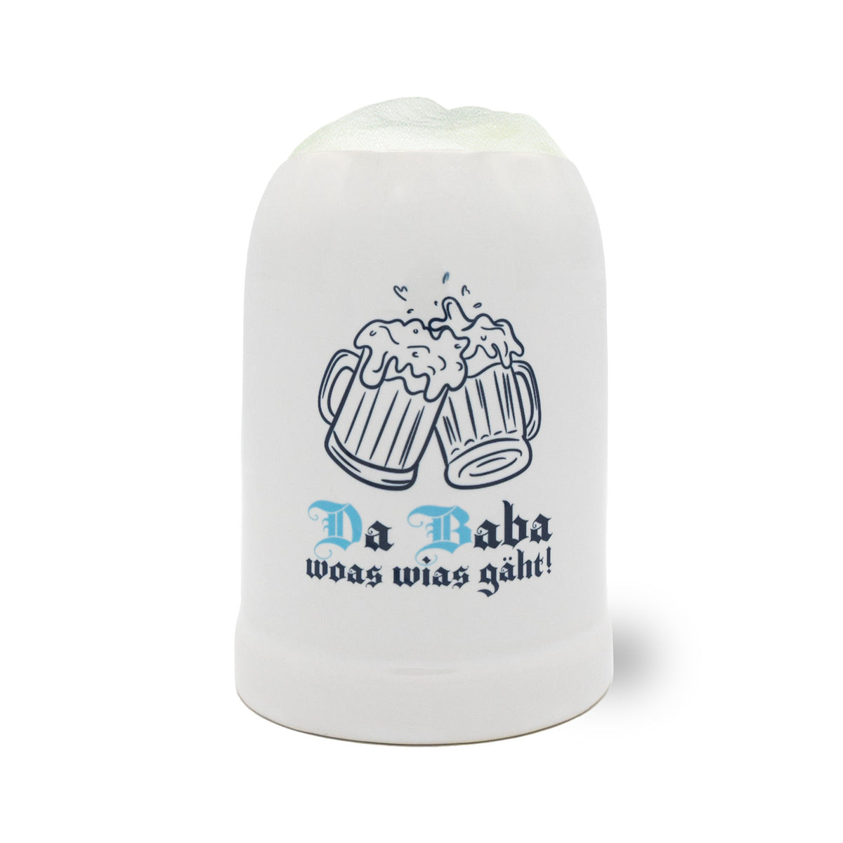 Weißer Bierkrug Da Baba woas wias gäht aus Keramik mit blauem Schriftzug und Bierkrüge-Motiv.