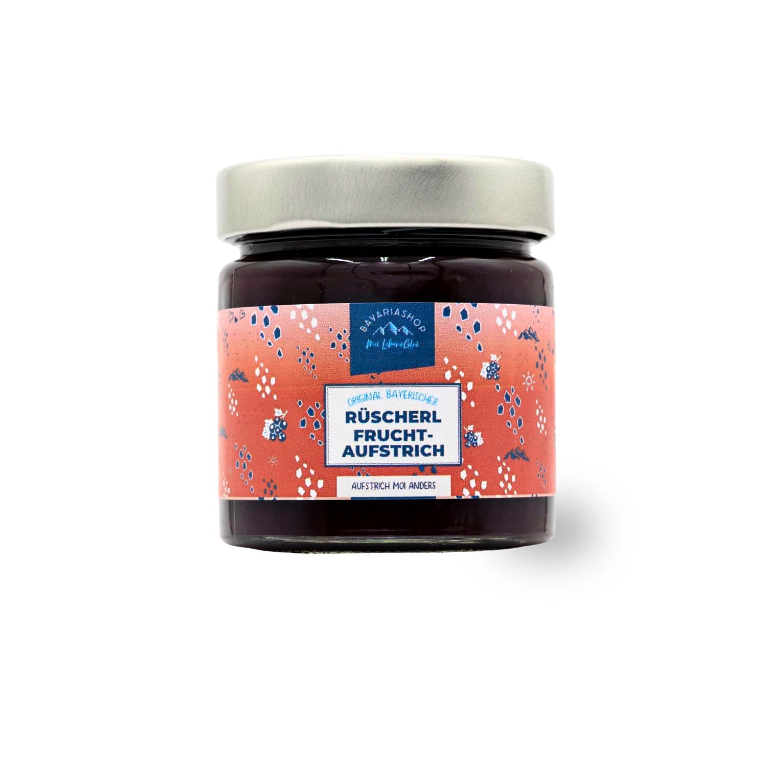 Glas Fruchtaufstrich Rüscherl mit bayerischem Etikett und silbernem Deckel auf weißem Hintergrund