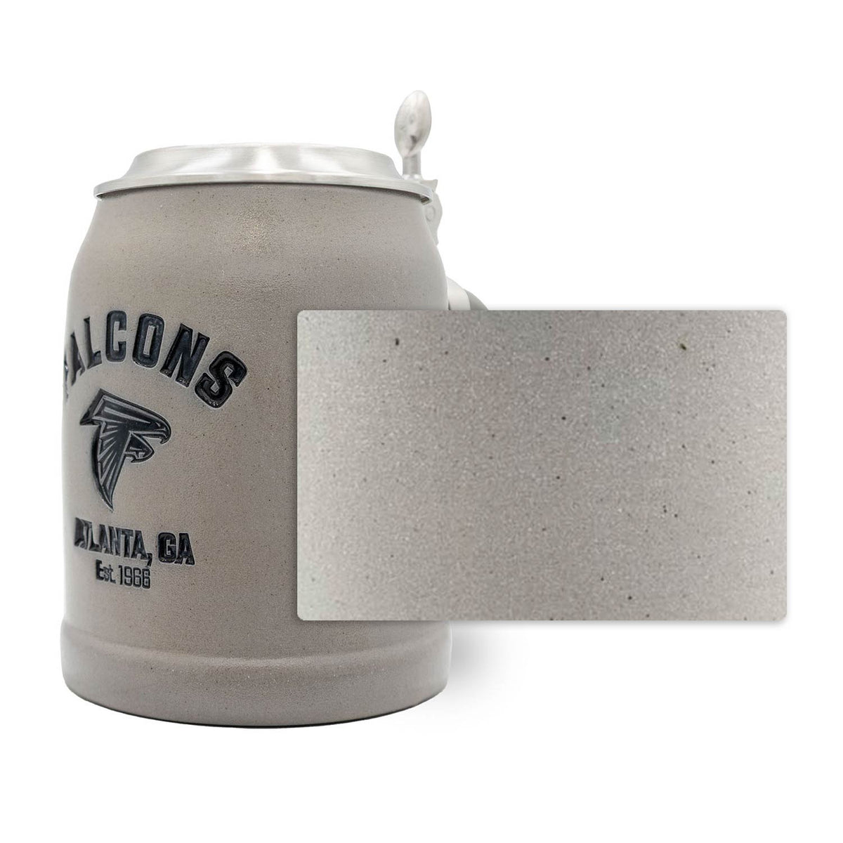 Grauer ®NFL PREMIUM Teamkrug Atlanta Falcons aus Steinzeug mit Zinndeckel und detailreicher Textur.