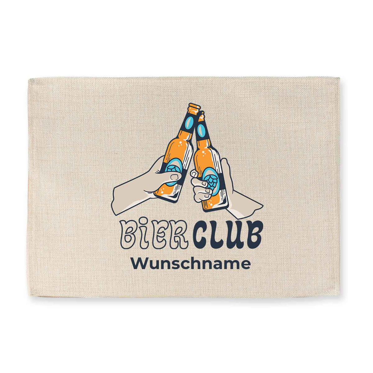 Tischset Bier Club mit zwei anstoßenden Bierflaschen, Aufschrift Bier Club und Platz für Wunschnamen.