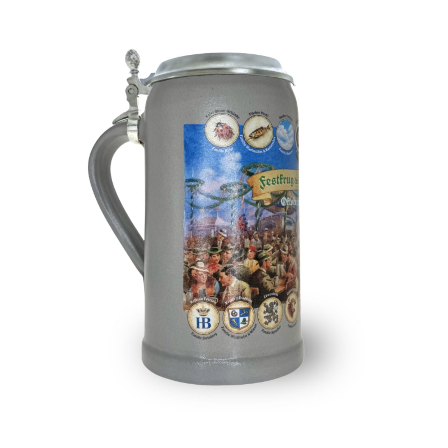 Grauer Wiesnwirte-Festkrug 2026 mit detailreichem Festzelt-Motiv, Logos und Zinndeckel.