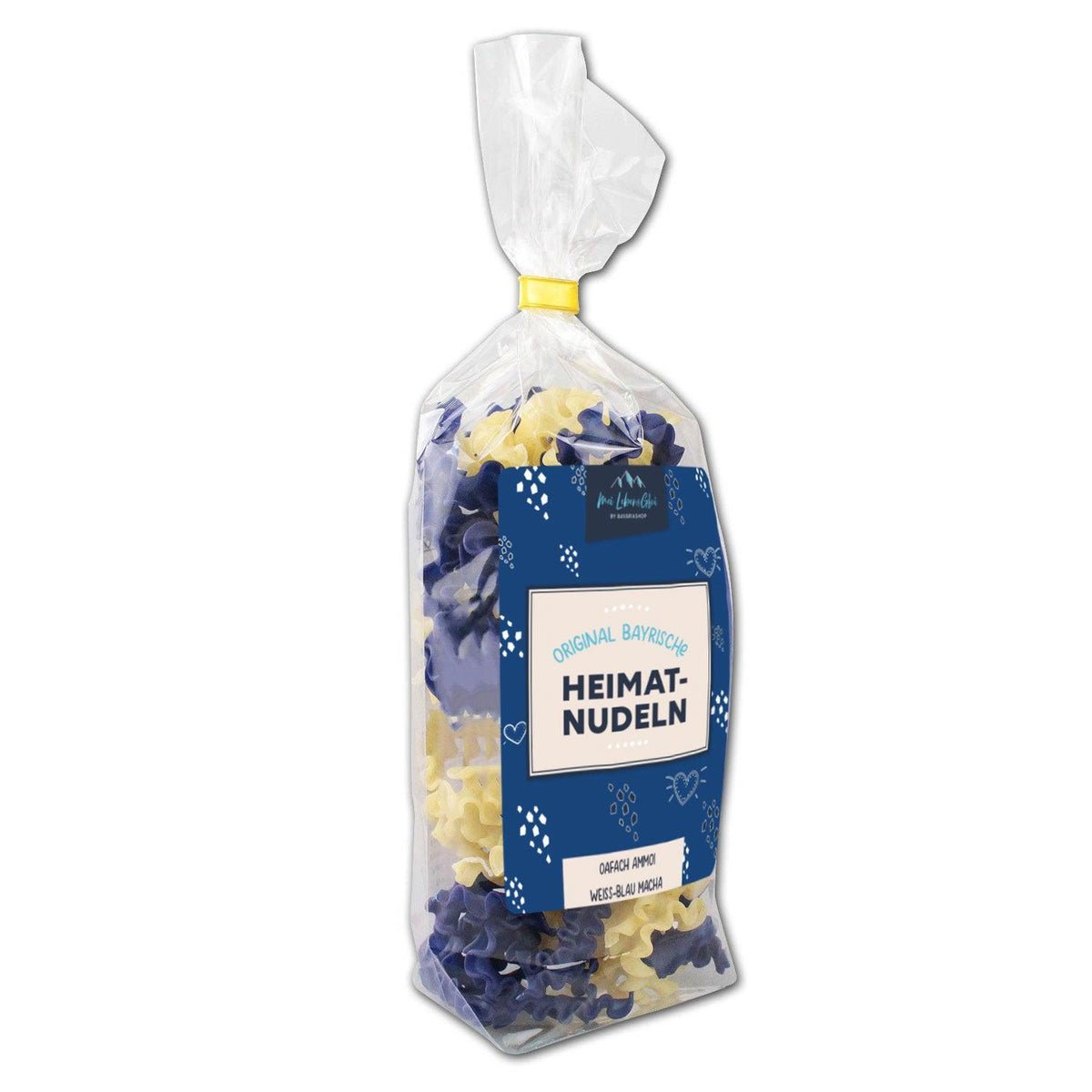 Hausgemachte Dinkel-Nudeln in Weiß und Blau, spiralförmig, gefärbt mit natürlicher Spirulina-Alge.