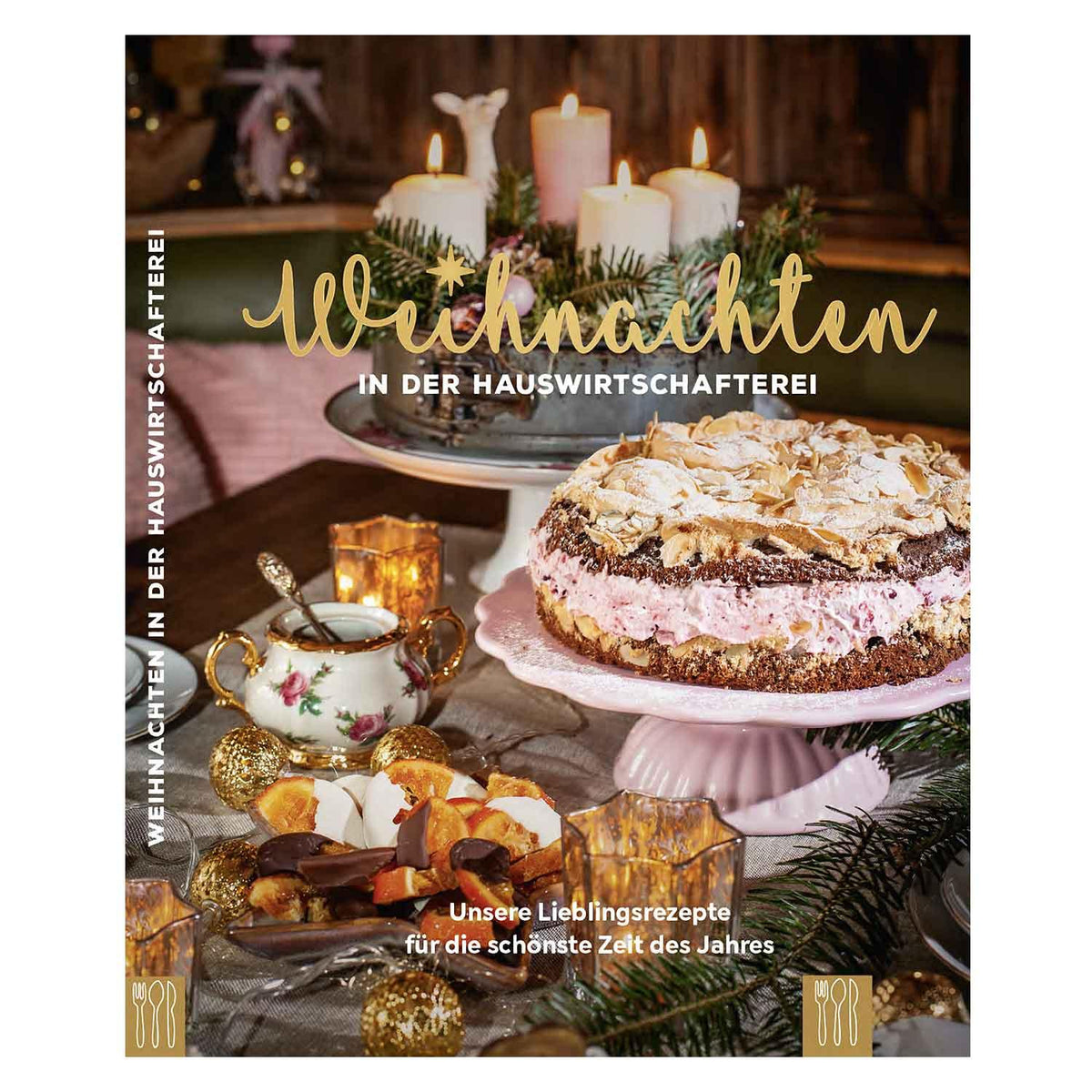 Bayrische Lieblingsrezepte für Weihnachten Kochbuch mit gedecktem Tisch, Kuchen und Kerzen
