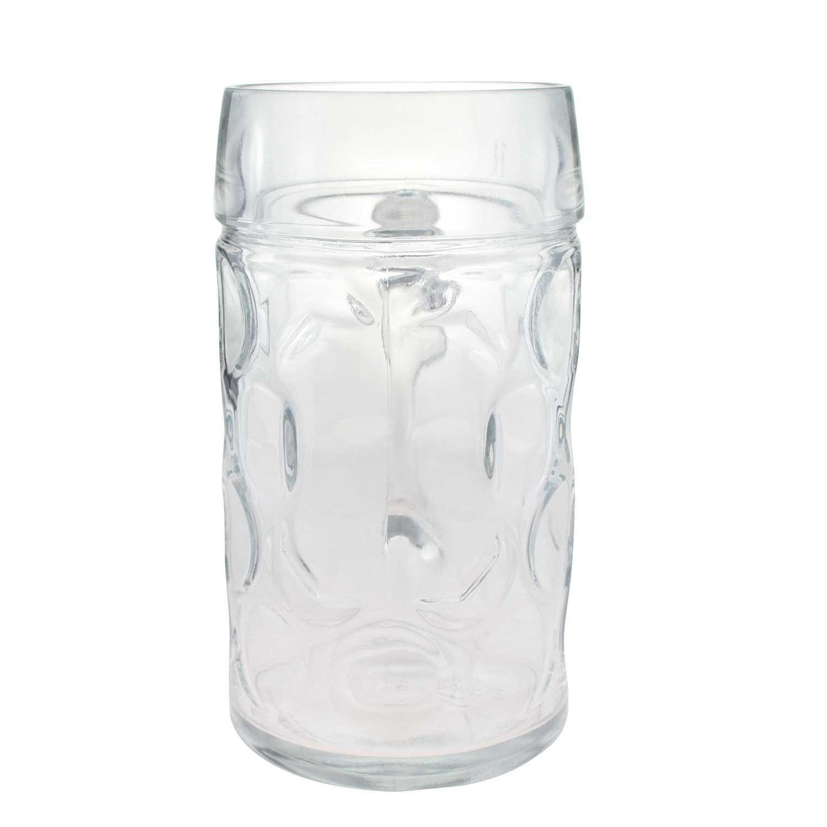 Klarer, leerer Maßkrug aus Glas in traditioneller Optik, ideal für Bier und andere Getränke.