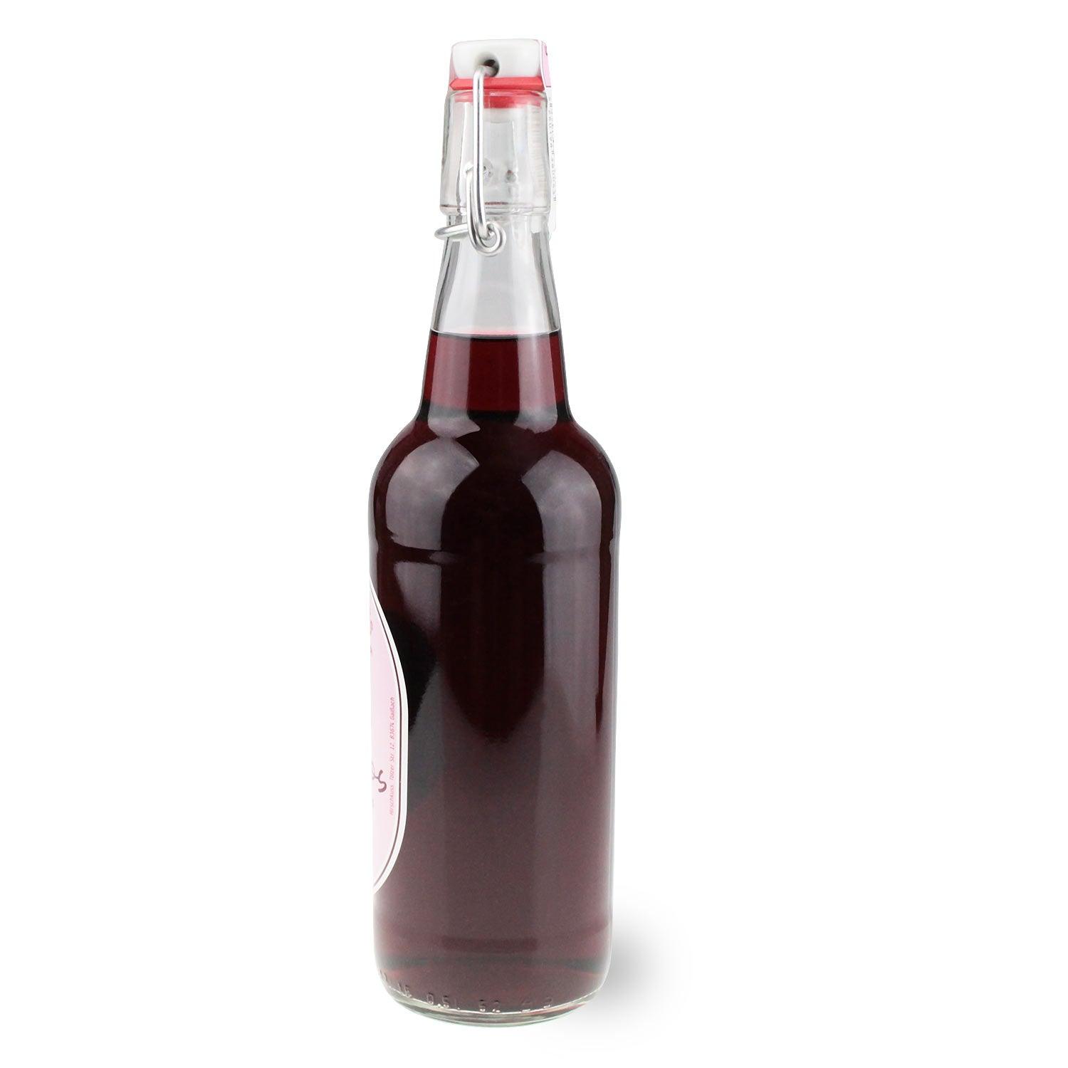 Fruchtiger Zwetschgenlikör in brauner Glasflasche mit Bügelverschluss, aus Oberbayern, Inhalt 0,5 Liter.