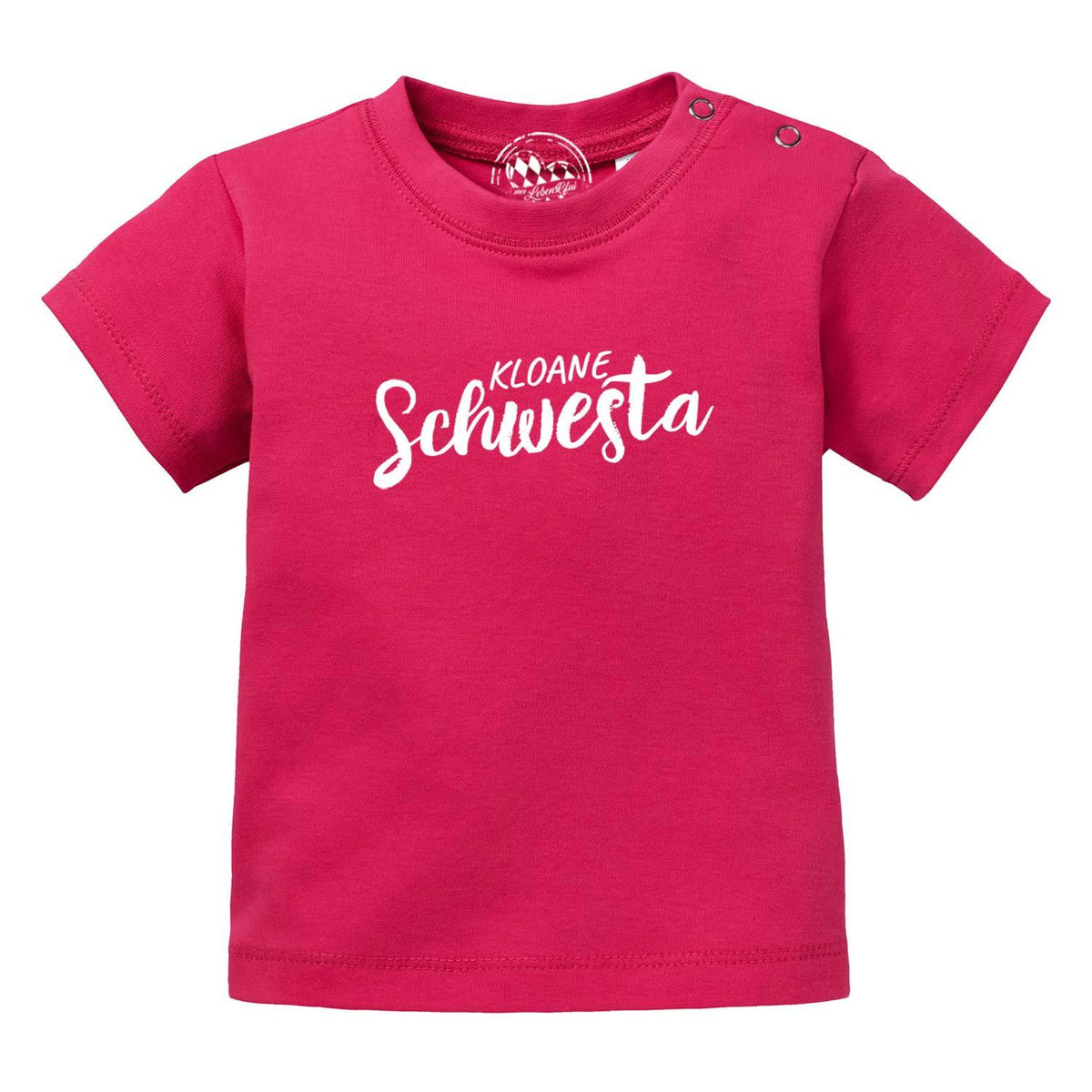 Pinkes Baby T-Shirt Kloane Schwesta mit weißem Aufdruck und praktischen Druckknöpfen an der Schulter für einfaches Anziehen.