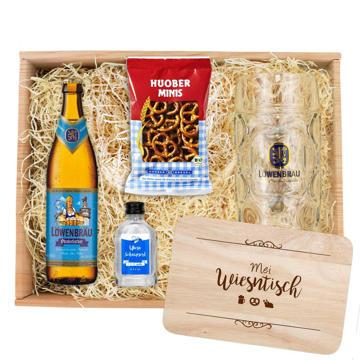 Oktoberfest-Box Löwenbräu 2: Holzkiste mit Bier, Maßkrug, Brezeln, Schnaps und Wiesntisch-Brett.
