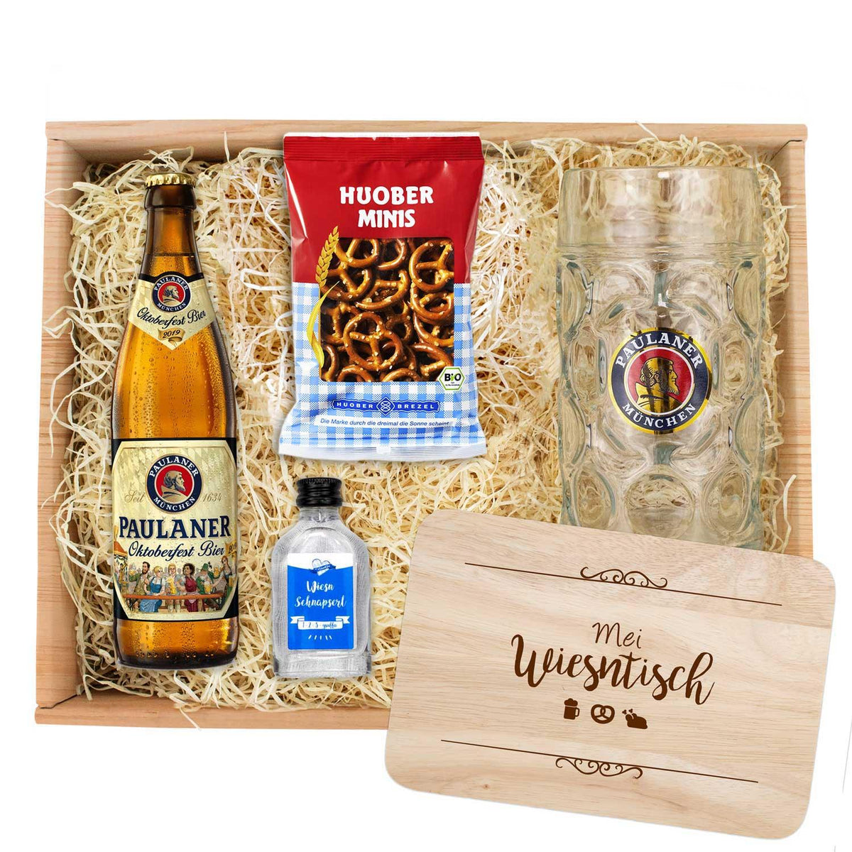 Oktoberfest-Box Paulaner 2 mit Bier, Snacks, Schnaps, Maßkrug und Wiesntisch-Holzbrett.