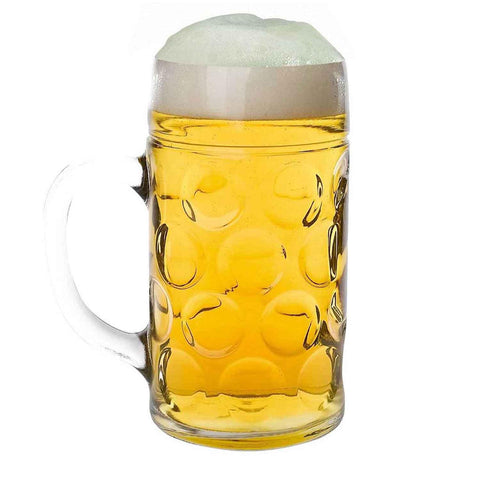 Traditioneller Maßkrug aus Glas, gefüllt mit hellem Bier und üppigem Schaum, ideal für Feste.