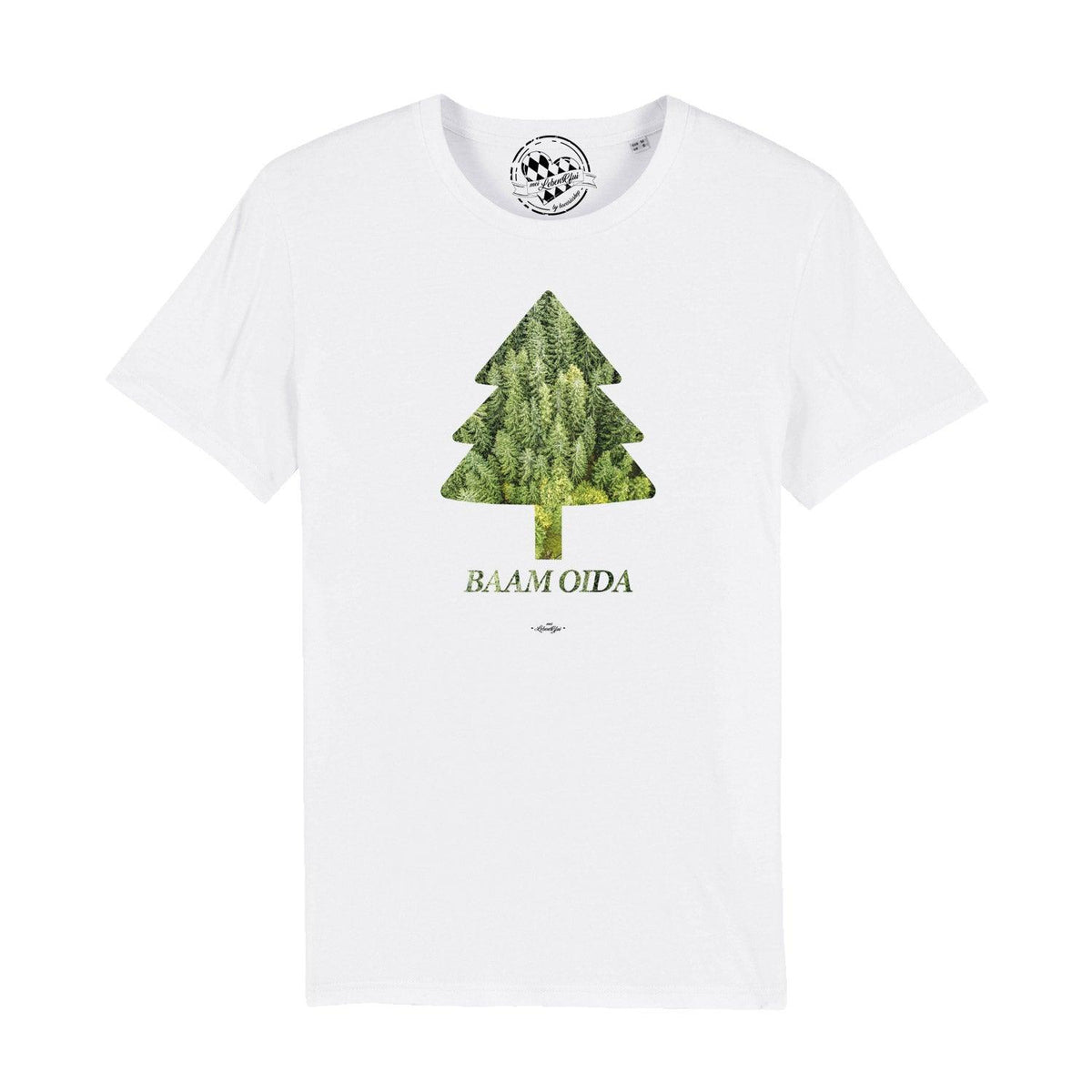 Herren T-Shirt BAAM OIDA in Weiß mit grünem Waldmotiv in Form eines Baumes und Schriftzug.