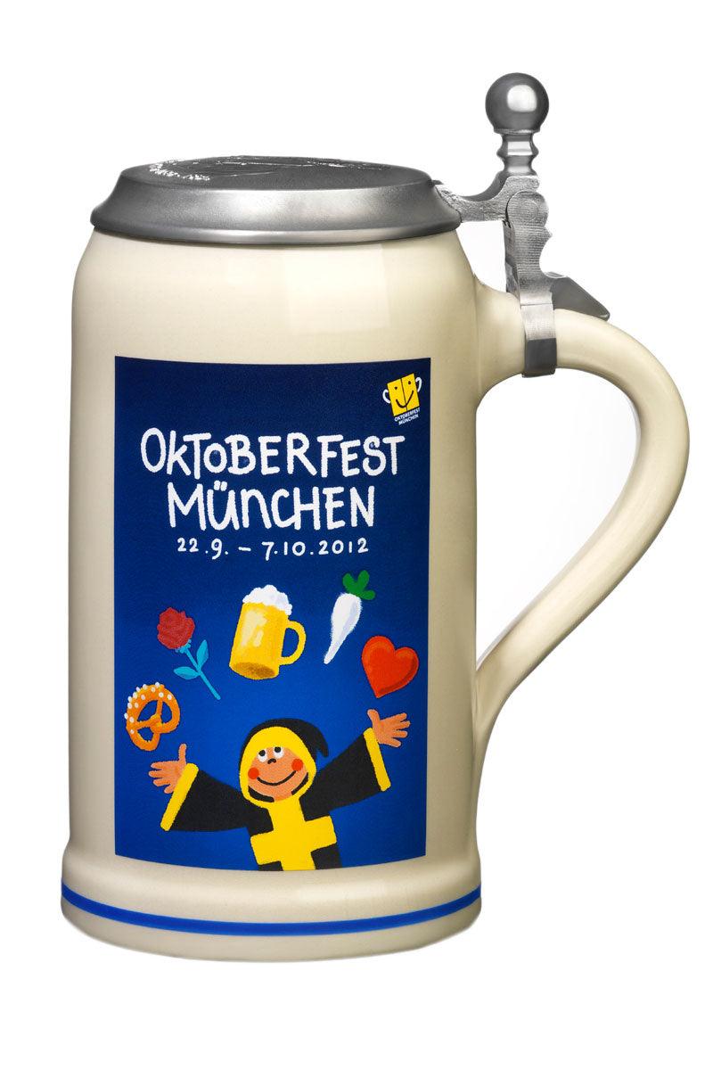 Offizieller Oktoberfestkrug 2012 mit Deckel, weißem Keramik und blauer Jahresmotiv-Illustration.