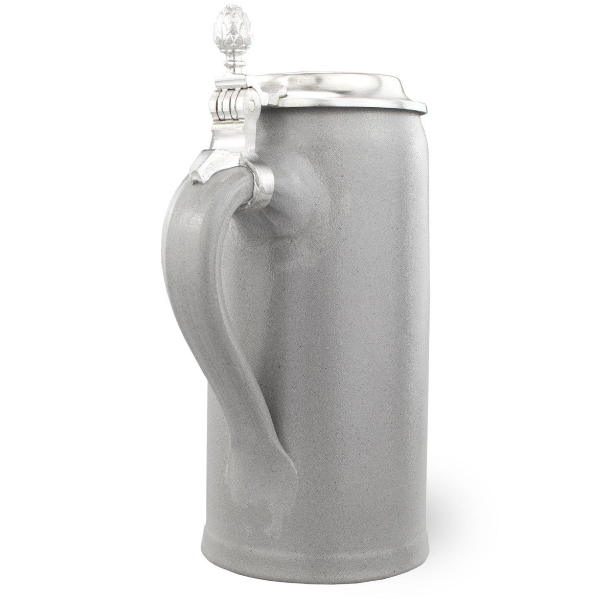 Bierkrug „Bayern“ schlank von der Seite mit Henkel, Zinndeckel und Deckeldrücker