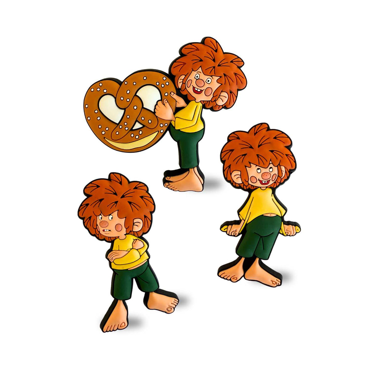 3er Set Pumuckl Magnete in verschiedenen Posen. Ein Pumuckl hält eine Brezel, ein anderer verschränkt die Arme.
